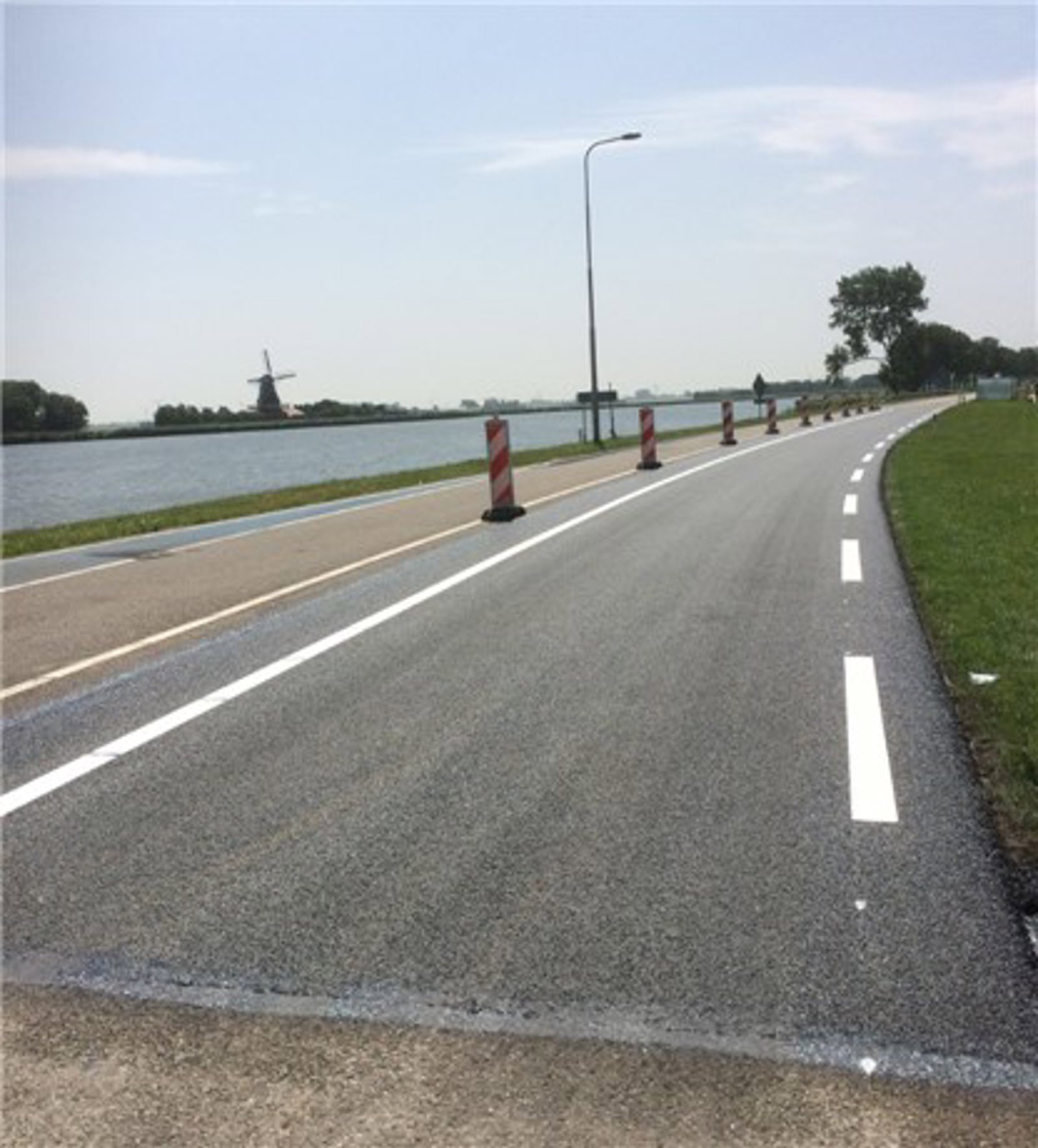 Epoxy 20Op 20De 20Weg 20Web 20Staand 20Mini