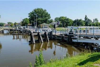 Sint Maartensvlotbrug eind aug en begin sept afgesloten