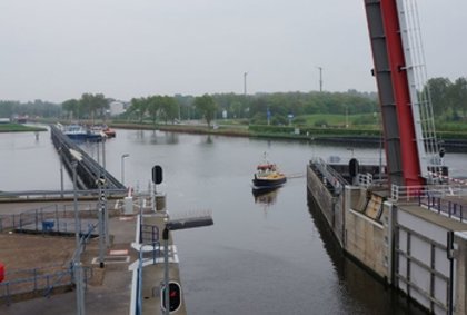 Slib zuigen Koopvaarders- schutsluis - Gemeente Den Helder