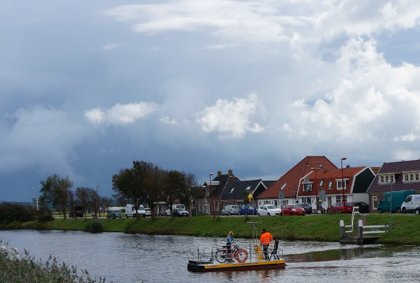 Veerpont voor (brom)fietsers en voetgangers Burgervlotbrug