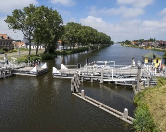 Burgervlotbrug tot nader orde gestremd voor gemotoriseerd verkeer. Scheepvaart kan uiterlijk 6 maart, 13 uur weer passeren - gemeente Schagen