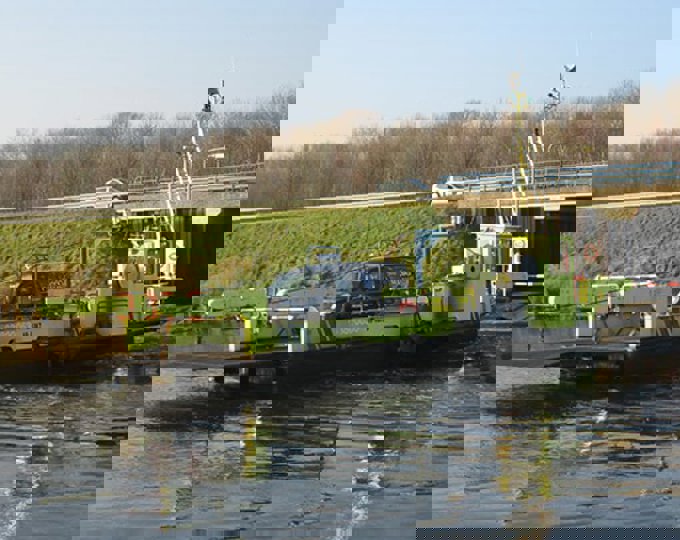 Pontveer Westeinde twee weken uit de vaart vanwege inspectie Pontveer Westeinde twee weken uit de vaart vanwege inspectie