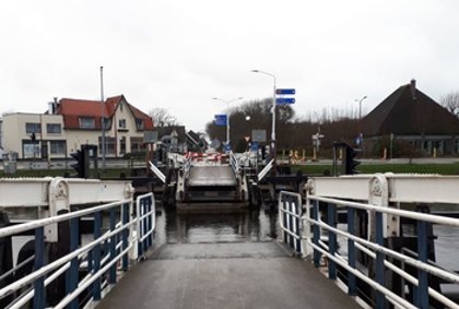 Sint Maartensvlotbrug op 9 december open voor het verkeer 