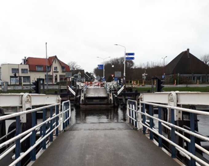 Sint Maartensvlotbrug op 9 december open voor het verkeer 