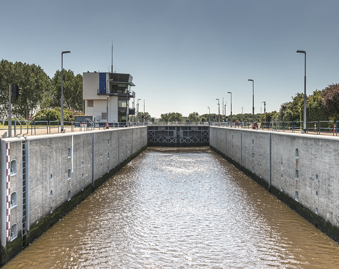 Gedeeltelijke stremming Koopvaardersschutsluis  Gedeeltelijke stremming Koopvaardersschutsluis